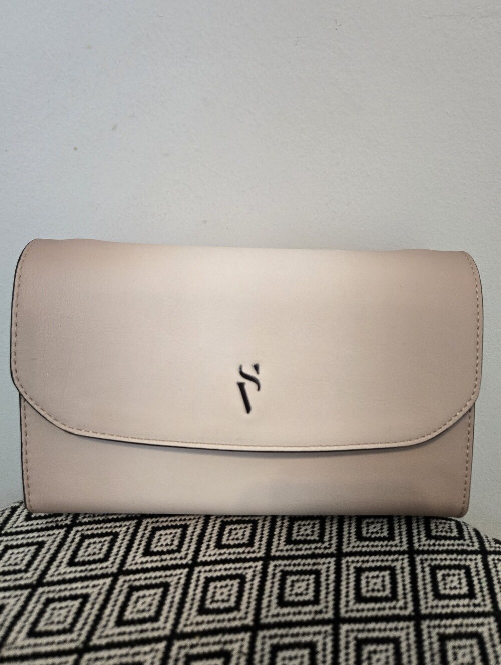 Simply Vera Wang Cream Blush Pink Crossbody